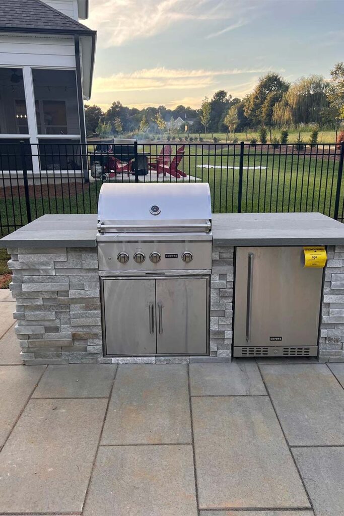 Front view of fiberglass Apex grill