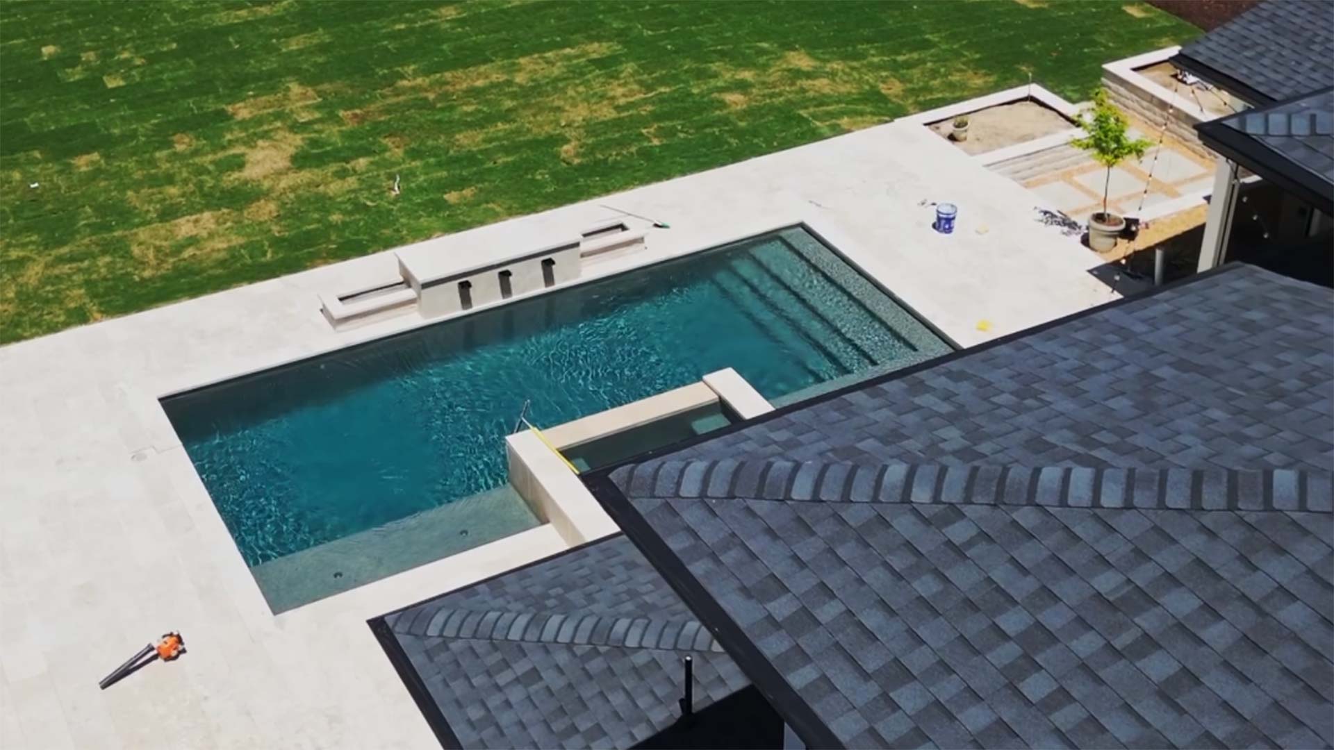 Modern Raleigh - LYFE Pools | Raleigh, NC Pool Designer
